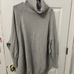 Tempo Paris O/S Turtleneck Sweater/Poncho